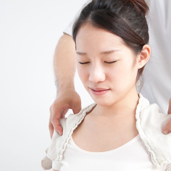 門司のひまわり整骨院は肩こりにお悩みの方に人気です